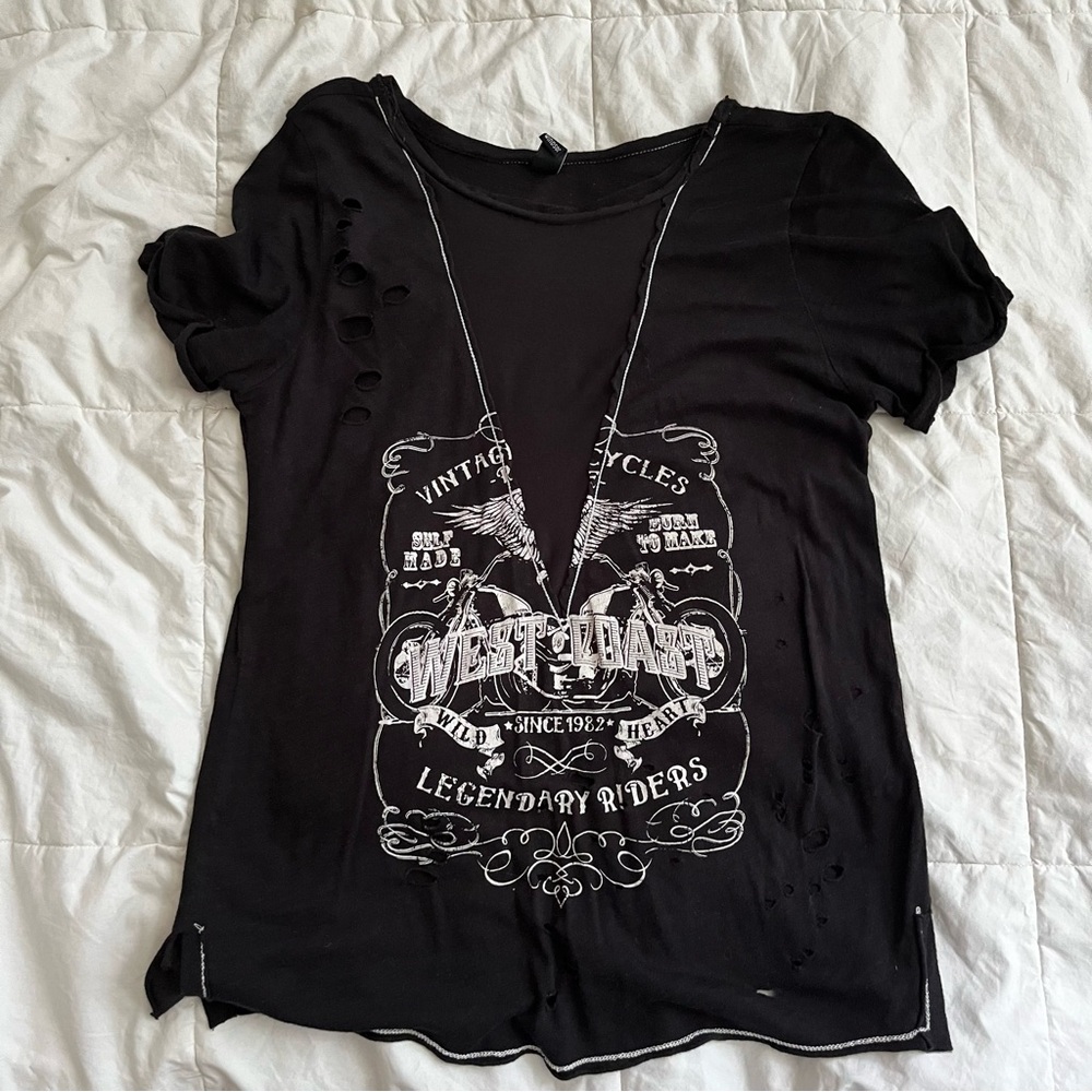 WINDSOR GRAPHIC TEE
